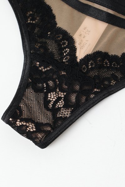 画像14: V-11815|タンガ(ブラジリアン)・ ブラック×ベージュ|Axami アクサミ【サイズ交換NG・メール便対象】 輸入下着・高級ランジェリー  (14)