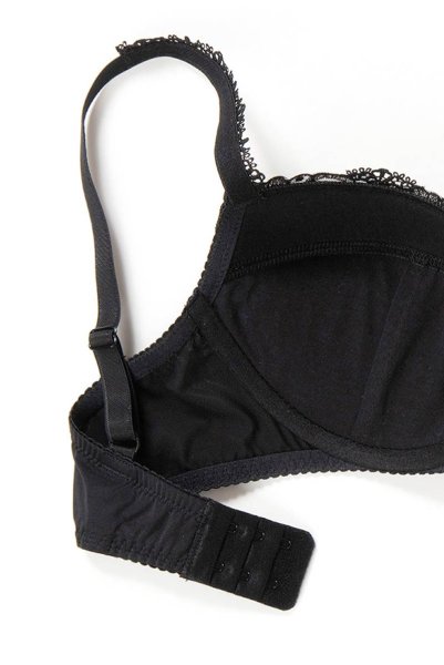 画像14: 【30%OFF】SYBILA-black-B214 | グラマー向けすっぴん美乳ブラ・ストラップ太め・プランジブラ・B〜Hカップ・ブラック | ewabien エヴァビアン| 輸入下着・高級ランジェリー （在庫限り) (14)