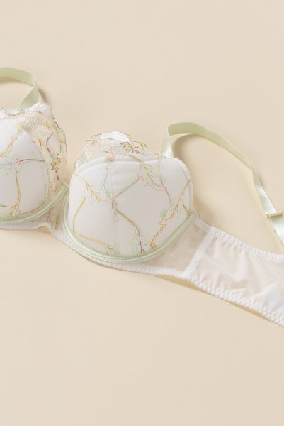 画像9: 【30%OFF】MILA cream B150 | フルカップ・ワイヤーブラ・セミソフトブラ・大きいサイズ・B〜Kカップ・クリーム×グリーン | ewabien エヴァビアン| 輸入下着・高級ランジェリー  (9)