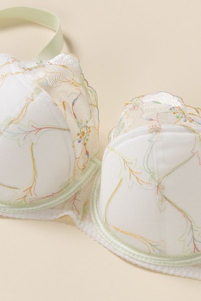 画像10: 【30%OFF】MILA cream B150 | フルカップ・ワイヤーブラ・セミソフトブラ・大きいサイズ・B〜Kカップ・クリーム×グリーン | ewabien エヴァビアン| 輸入下着・高級ランジェリー  (10)