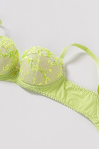 画像8: 【30%OFF】65E.65F.70D.70Eサイズ｜VIVIANA neongreen B214 | グラマー向けすっぴん美乳ブラ・イエローグリーン | ewabien エヴァビアン| 輸入下着・高級ランジェリー  (8)