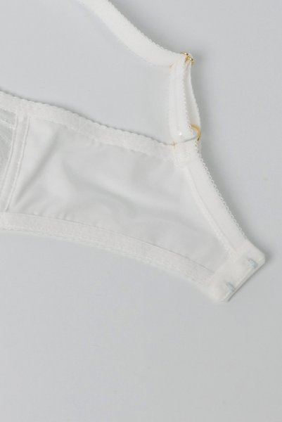 画像12: RINA cream B139 | フルカップ・パッドなし・ワイヤーブラ・一枚レース・大きいサイズ・B〜Iカップ・ホワイト | ewabien エヴァビアン| 輸入下着・高級ランジェリー  (12)