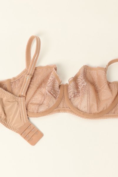 画像11: RINA beige B139 | フルカップ・パッドなし・ワイヤーブラ・一枚レース・大きいサイズ・ベージュ | ewabien エヴァビアン| 輸入下着・高級ランジェリー  (11)