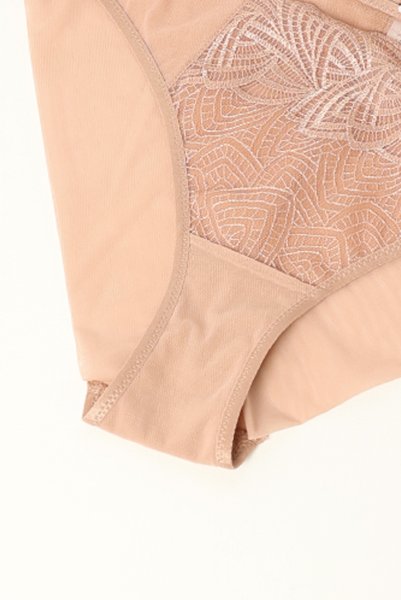 画像12: RINA beige C511|ブラジリアンショーツ・ベージュ | ewabien エヴァビアン (12)