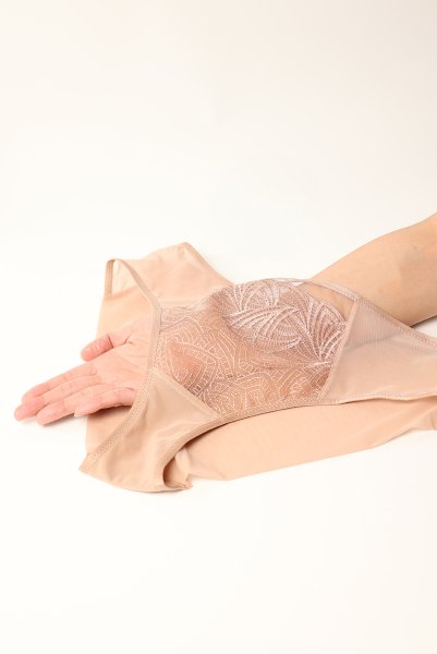 画像15: RINA beige C511|ブラジリアンショーツ・ベージュ | ewabien エヴァビアン (15)