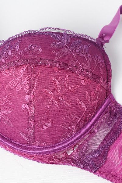 画像8: FIORA fuchsia B214 | 3/4カップ・ワイヤーブラ・グラマー向け・すっぴん美乳ブラ・紫・ピンク| ewabien エヴァビアン【サイズ交換OK】 輸入下着・高級ランジェリー  (8)