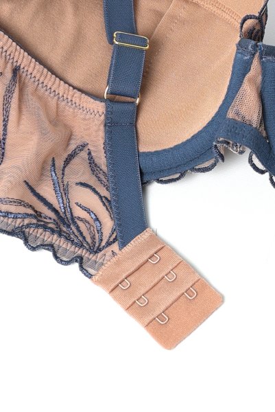 画像11: PALMER blue B214 | 3/4カップ・ワイヤーブラ・グラマー向け・すっぴん美乳ブラ・ブルー×ベージュ| ewabien エヴァビアン【サイズ交換OK】 輸入下着・高級ランジェリー  (11)