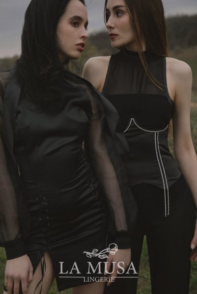 画像2: Black-Corset  | コルセット・ブラック・ビジュー・スワロフスキー・サテン・シルク混 | LA MUSA ラミューザ| ラミューザ LA MUSA 輸入下着・ 高級ランジェリー   (2)