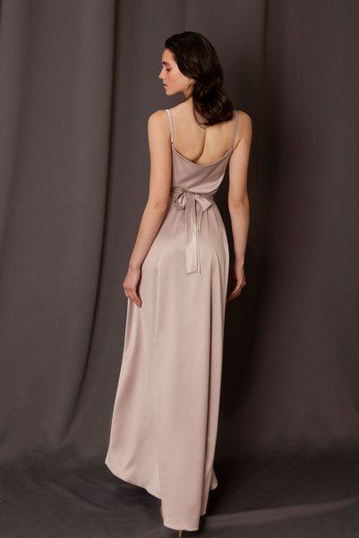 画像4: Sunrise-Sky-Dress  | ラップタイプのロングドレス・ピンクベージュ・シルク混 | LA MUSA ラミューザ| ラミューザ LA MUSA 輸入下着・ 高級ランジェリー   (4)
