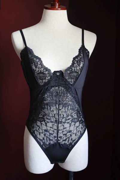 画像16: Bellastia crotchless teddy | テディ・クロッチレス・ブラック  | Obsessive 高級Sexyランジェリー (16)