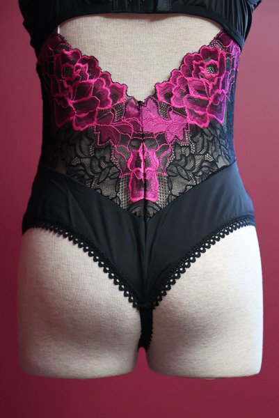 画像21: Rosenty crotchless teddy | テディ・クロッチレス・ワイヤー入り・ブラック×ピンク  | Obsessive 高級Sexyランジェリー (21)