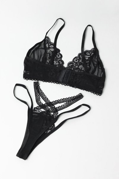 画像10: Blomentis 3-pcs set|ブラ&ガーターベルト風ハーネス&タンガ3点セット(ワイヤーなし・リボン・シースルー・ブラック) | Obsessive 高級Sexyランジェリー (10)