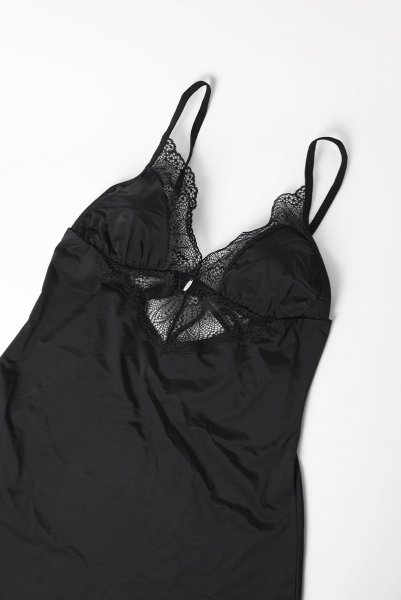 画像9: Lobellis chemise |スリップドレス&タンガ(ワイヤーなし・リボン・ブラック) | Obsessive 高級Sexyランジェリー (9)