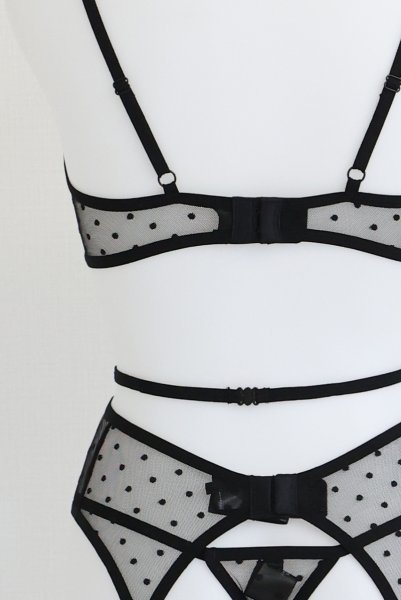 画像25: Nuites 3-pcs  set｜ブラ＆ガーターベルト＆タンガ3点セット（ワイヤーあり・ドット・シースルー・ブラック） | Obsessive 高級Sexyランジェリー【即日発送・サイズ交換NG・メール便対象】輸入下着・ランジェリー   (25)