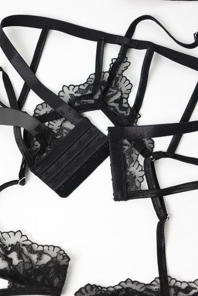 画像11: Hersis harness | ボディーハーネス(ブラック・ストラップ )   | Obsessive 高級Sexyランジェリー【 即日発送・サイズ交換NG・メール便対象】輸入下着・ランジェリー   (11)