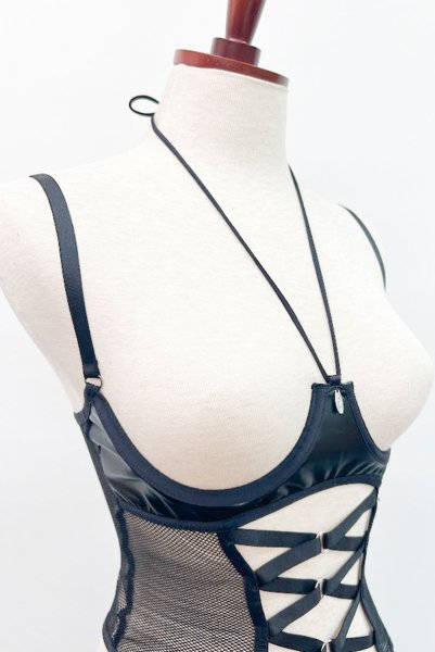 画像25: Dominna corset| ガーターベルト付きコルセット＆クロッチレスタンガ2点セット（ワイヤーあり・ボンテージ・フェイクレザー・ブラック）   | 高級Sexyランジェリー Obsessive【即日発送・サイズ交換NG・メール便対象】輸入下着・ランジェリー   (25)