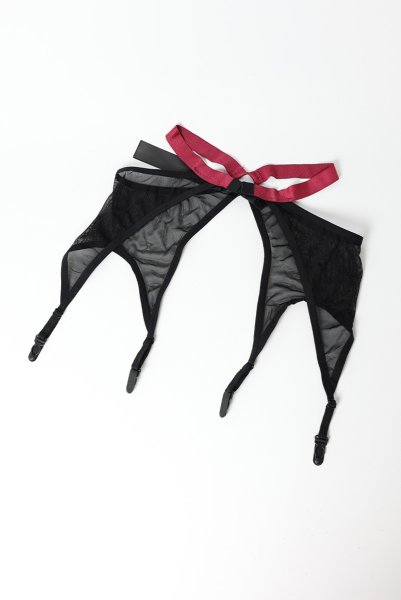 画像18: Novenes 3-pcs set|ブラ&ガーターベルト&タンガ3点セット(ワイヤーあり・シースルー・ブラック) | Obsessive 高級Sexyランジェリー【即日発送・サイズ交換NG・メール便対象】輸入下着・ランジェリー   (18)