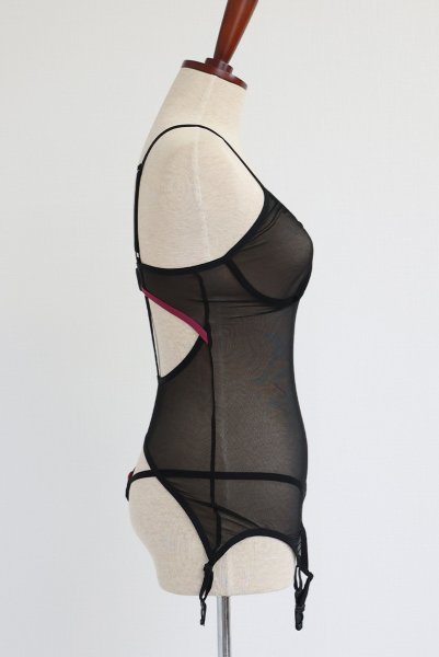 画像18: Novenes corset| ガーターベルト付きコルセット&タンガ2点セット(ワイヤーあり・ブラック)   | 高級Sexyランジェリー Obsessive【即日発送・サイズ交換NG・メール便対象】輸入下着・ランジェリー   (18)