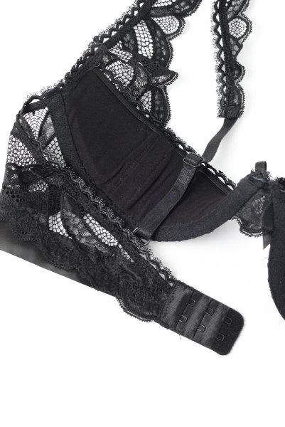 画像15: Lecille 3-pcs crotchless set  ｜トップレスブラ＆ガーターベルト＆クロッチレスタンガ3点セット（ワイヤーあり・ビーズ・ブラック） | Obsessive 高級Sexyランジェリー【即日発送・サイズ交換NG・メール便対象】輸入下着・ランジェリー   (15)