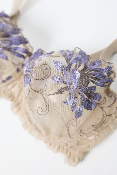 画像8: 【30%OFF】MAUVE soft  | 一枚レース・パッドなし・ワイヤーブラ・3/4カップ・ヌードベージュ×ラベンダー | Sawren サブレン (8)