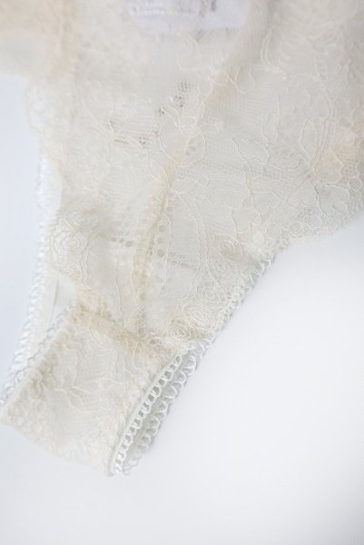 画像14: 【30%OFF】ESQUISSE thong  | タンガ・Ｔバック・エクリュ | Sawren サブレン (14)